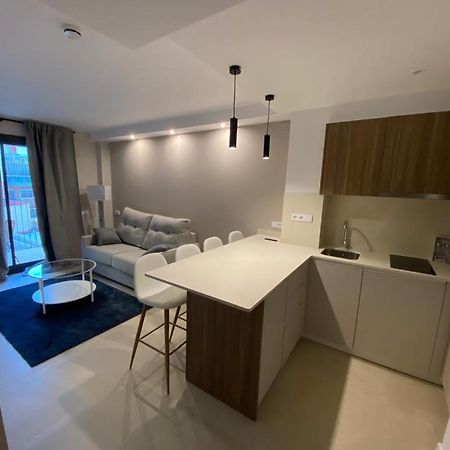 Your Home - Camp Nou Apartment لوسبيتاليت دي يوبريغات المظهر الخارجي الصورة