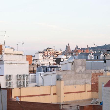 Your Home - Camp Nou Apartment لوسبيتاليت دي يوبريغات المظهر الخارجي الصورة