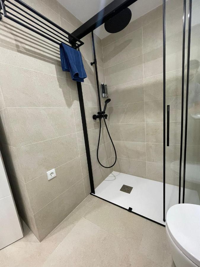 Your Home - Camp Nou Apartment لوسبيتاليت دي يوبريغات المظهر الخارجي الصورة