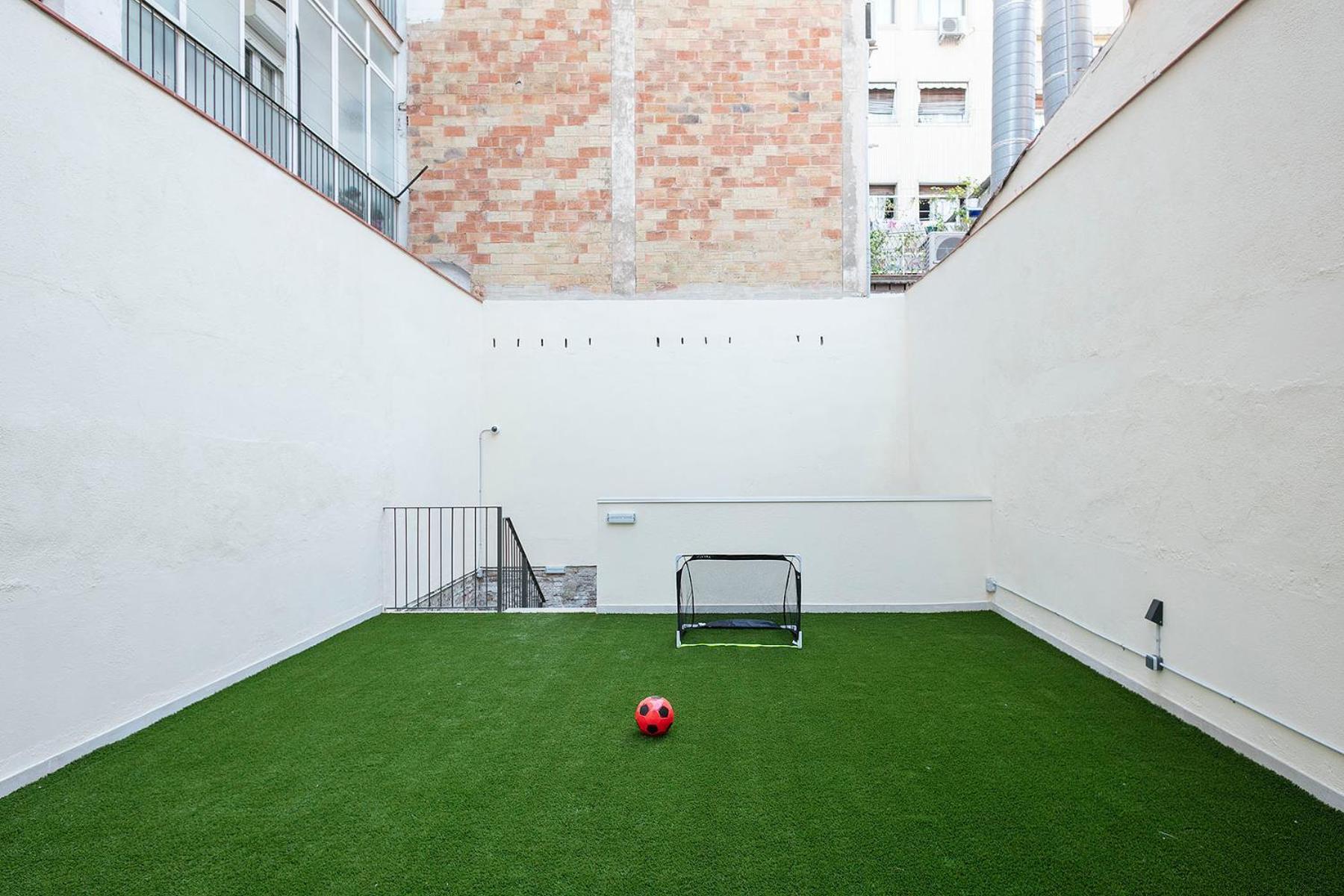 Your Home - Camp Nou Apartment لوسبيتاليت دي يوبريغات المظهر الخارجي الصورة
