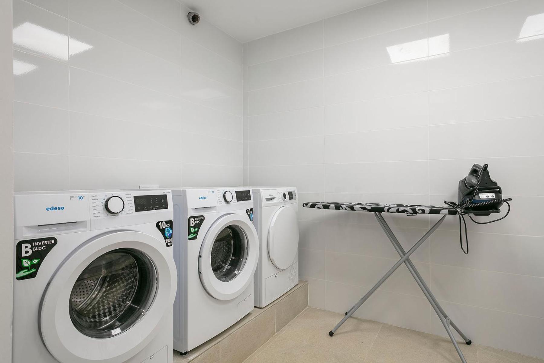 Your Home - Camp Nou Apartment لوسبيتاليت دي يوبريغات المظهر الخارجي الصورة