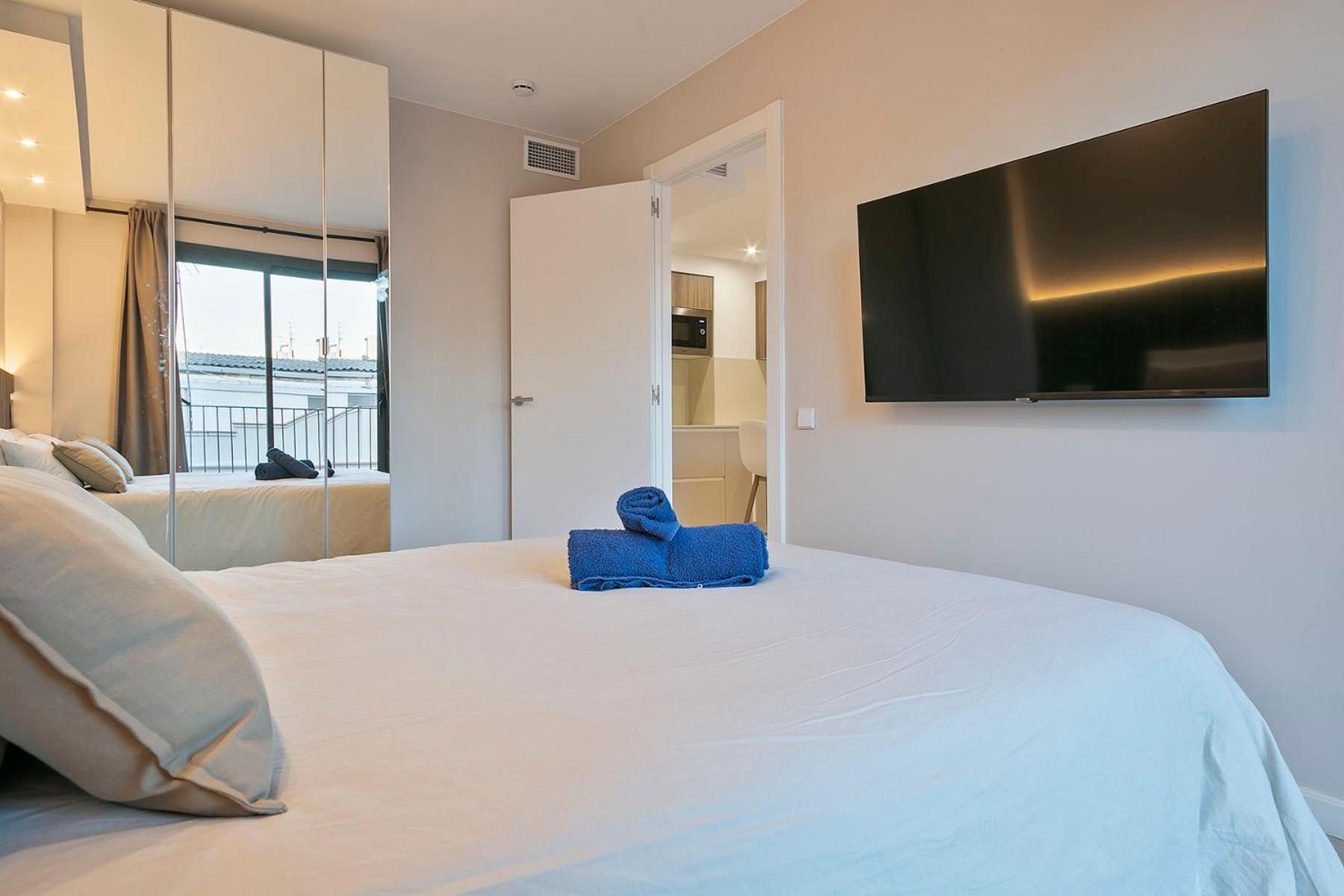 Your Home - Camp Nou Apartment لوسبيتاليت دي يوبريغات المظهر الخارجي الصورة